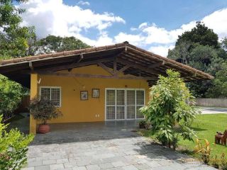 Locação - Casa em Cond. em Aldeia 4 Quartos 2 Suítes 170m²