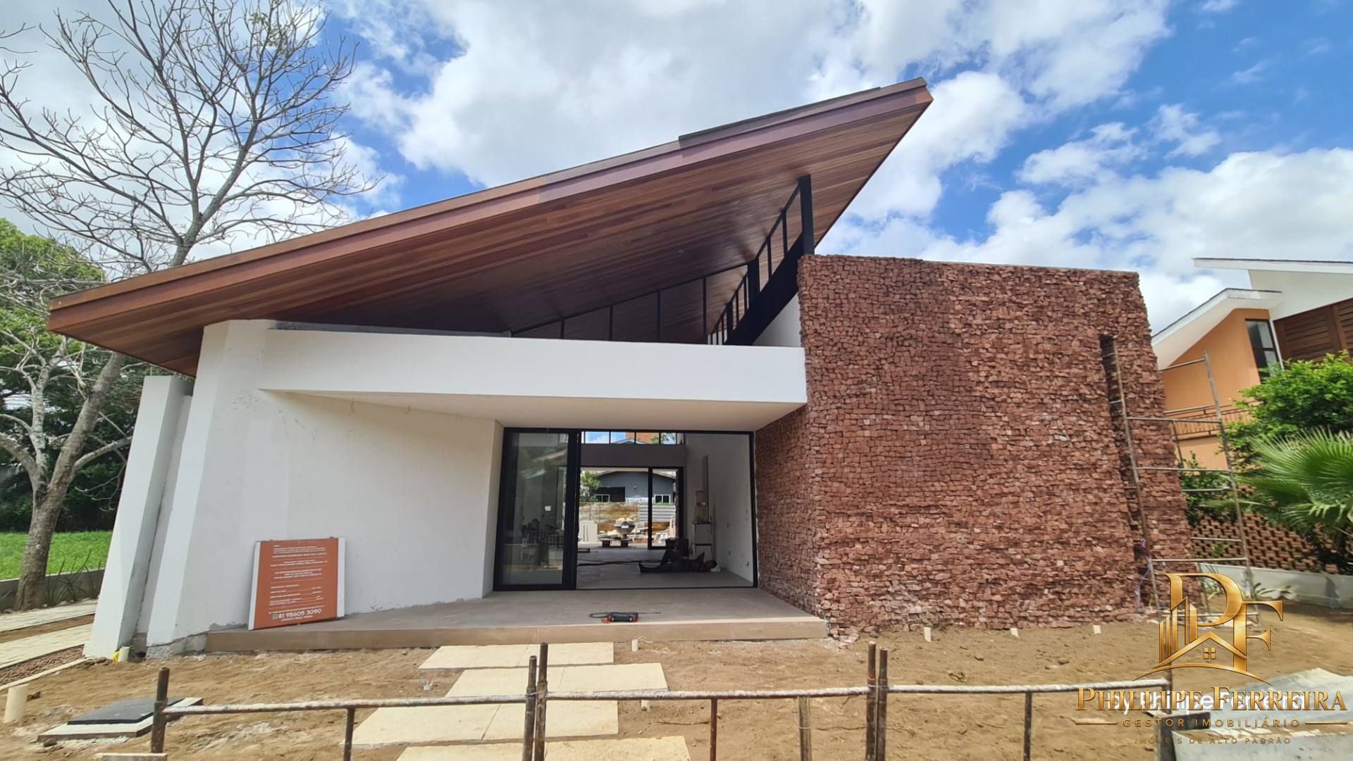 Linda Casa Térrea com 192m² 3 Suítes