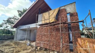 Linda Casa Térrea com 192m² 3 Suítes