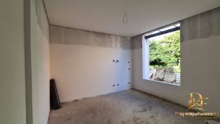 Linda Casa Térrea com 192m² 3 Suítes