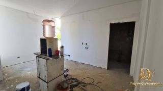 Linda Casa Térrea com 192m² 3 Suítes