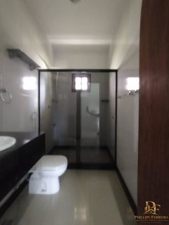 Casa em Condomínio no Km 17 3 Quartos 1 Suíte 189m²