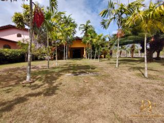 Locação - Casa em Condomínio no Km 17 3 Quartos 1 Suíte 189m²