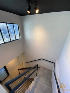 Casa comercial / empresarial 390m² próxima à Av. Caxangá – ideal para clínica, empresa ou república