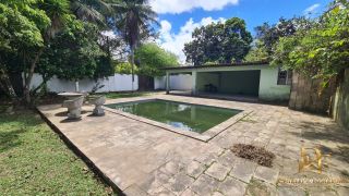 Locação - Casa em Condomínio 3 Quartos com Piscina