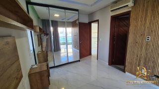 Casa em Condomínio 4 Suítes Piscina e Mini Lago