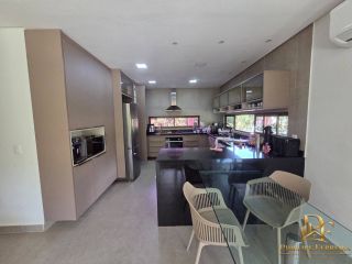 Casa Térrea em Cond. em Aldeia 3 Suítes com Energia Solar