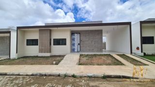Locação - Casa em Condomínio no Km8 - 3Qtos 131m²