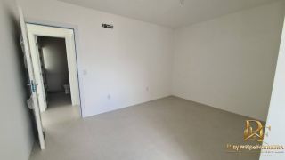 Locação - Casa em Condomínio no Km8 - 3Qtos 131m²