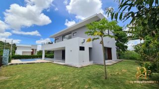 Casa Alto Padrão em Condomínio 3 Suítes + 1 Quarto Piscina e Terraço Gourmet