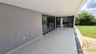 Casa Alto Padrão em Condomínio 3 Suítes + 1 Quarto Piscina e Terraço Gourmet