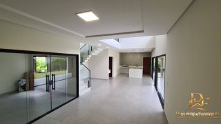 Casa Alto Padrão em Condomínio 3 Suítes + 1 Quarto Piscina e Terraço Gourmet