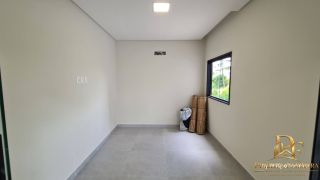 Casa Alto Padrão em Condomínio 3 Suítes + 1 Quarto Piscina e Terraço Gourmet
