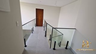Casa Alto Padrão em Condomínio 3 Suítes + 1 Quarto Piscina e Terraço Gourmet