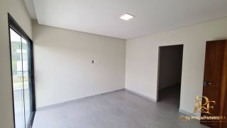 Casa Alto Padrão em Condomínio 3 Suítes + 1 Quarto Piscina e Terraço Gourmet