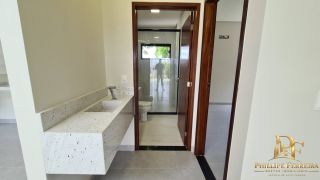 Casa Alto Padrão em Condomínio 3 Suítes + 1 Quarto Piscina e Terraço Gourmet