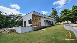 Casa em Condomínio no Km 8 4 Suítes Piscina e Espaço Gourmet