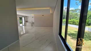 Casa em Condomínio no Km 8 4 Suítes Piscina e Espaço Gourmet