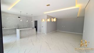 Casa em Condomínio no Km 8 4 Suítes Piscina e Espaço Gourmet