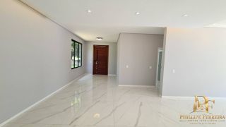 Casa em Condomínio no Km 8 4 Suítes Piscina e Espaço Gourmet