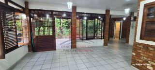Casa em Cond. em Aldeia com 7 Quartos 4 Suítes 531m²