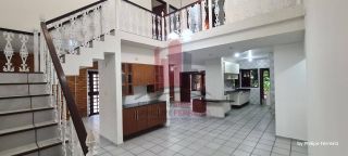 Casa em Cond. em Aldeia com 7 Quartos 4 Suítes 531m²