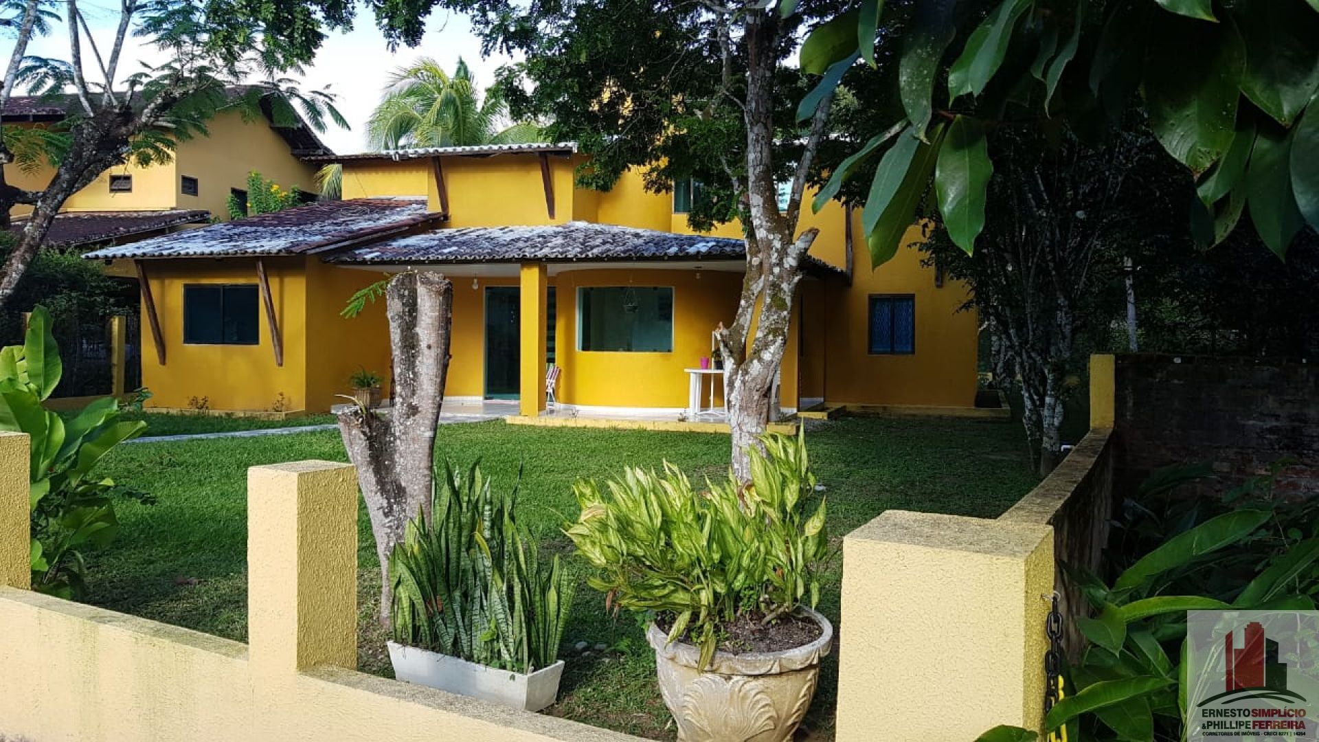 LOCAÇÃO Casa em Cond. Aldeia 4 Suítes 260m²