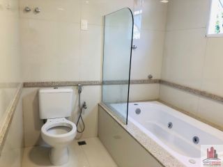 Casa Alto Padrão Aldeia 700m² 5 Suítes sendo 2 Master c/ Jacuzzi