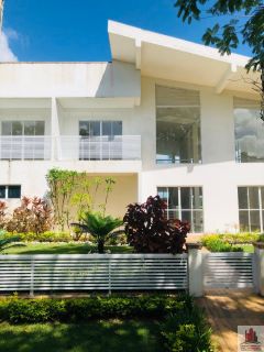 Casa Alto Padrão Aldeia 700m² 5 Suítes sendo 2 Master c/ Jacuzzi
