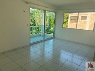 Casa em Cond. em Aldeia com 6 quartos sendo 5 suítes