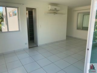 Casa em Cond. em Aldeia com 6 quartos sendo 5 suítes