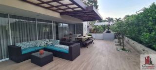 Casa em Cond. em Aldeia 300m² 4 Suítes Espaço Gourmet
