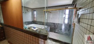 Casa em Cond. em Aldeia 4 Suítes 380m² c/ Piscina