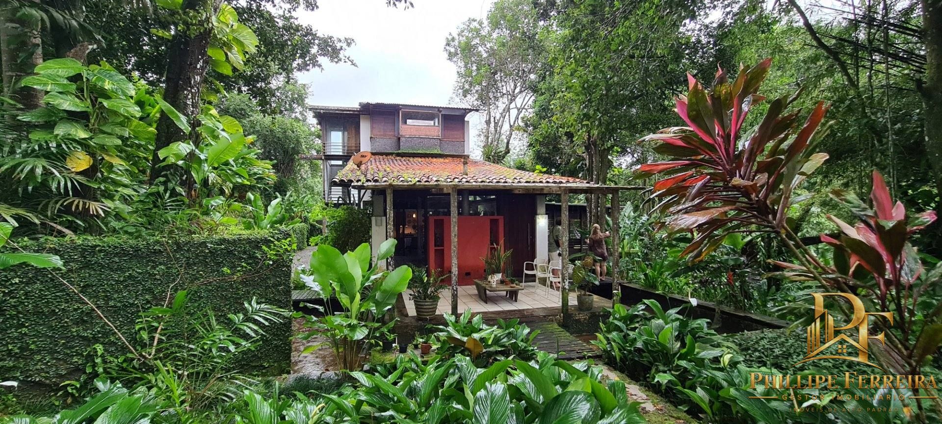 Aldeia - Casa em Cond. Aldeia 250m² e muita mata