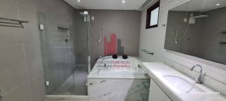 Casa em Cond. 3 Suítes 1 Lavabo 1 Home Office 270m