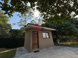 Linda Chácara em Aldeia com 2.5 Hectares