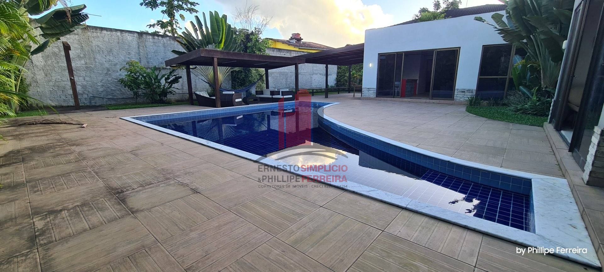 Espetáculo de Casa em Aldeia 2 Qrts e 2 Suítes 500m