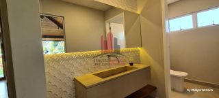 Linda e Moderna Casa em Condomínio em Aldeia