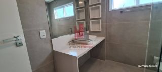 Linda e Moderna Casa em Condomínio em Aldeia
