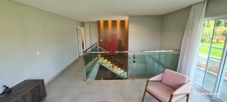 Linda e Moderna Casa em Condomínio em Aldeia