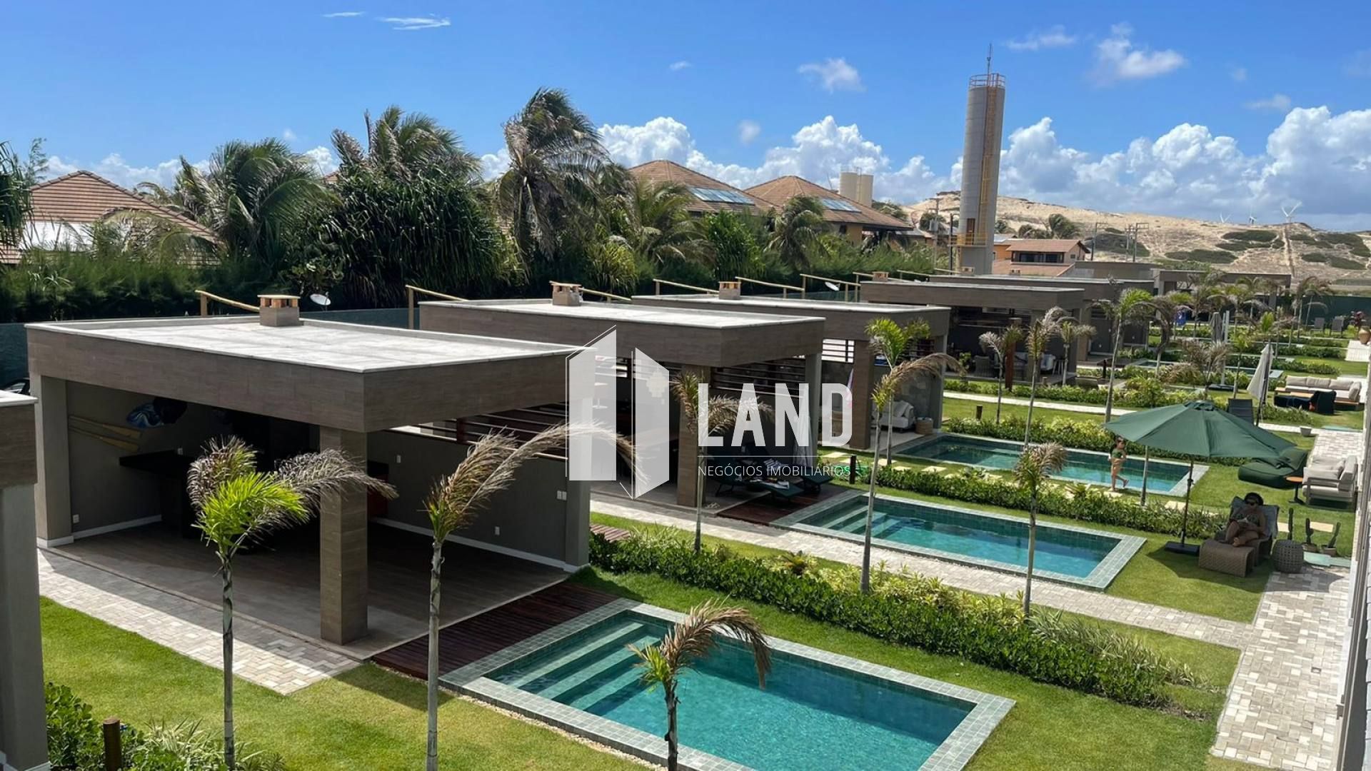 CASA ALTO PADRÃO FRENTE MAR EM FLECHEIRAS!