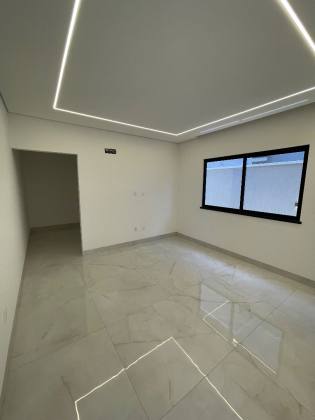 Casa plana 03 suítes na Cidade Alpha Ceará em Eusébio