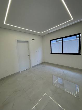 Casa plana 03 suítes na Cidade Alpha Ceará em Eusébio