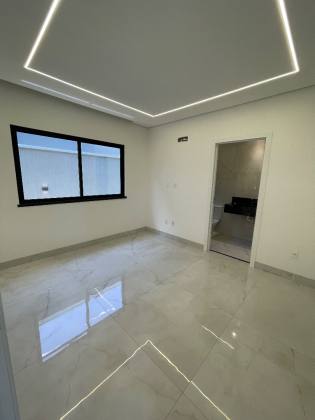 Casa plana 03 suítes na Cidade Alpha Ceará em Eusébio