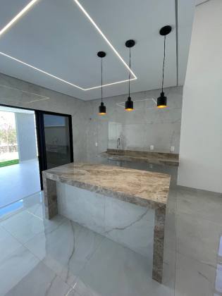 Casa plana 03 suítes na Cidade Alpha Ceará em Eusébio