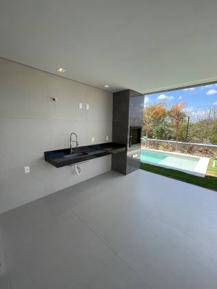 Casa plana 03 suítes na Cidade Alpha Ceará em Eusébio