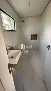 Casa de Condomínio Para Vender com 05 quartos 05 suítes no bairro Coacu em Eusébio
