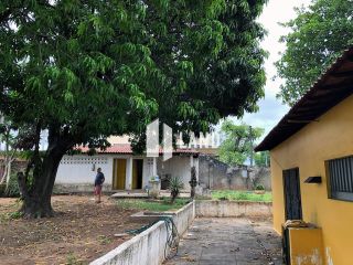 Casa em uma excelente localização com área externa
