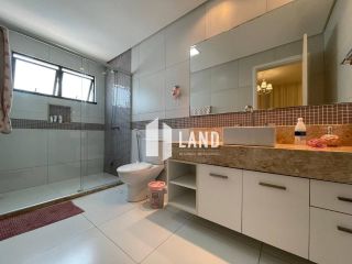 CASA DUPLEX EM CONDOMÍNIO FECHADO (JARDINS IBIZA) COM 4 QUARTOS, ESCRITÓRIO, DECK, PISCINA PRIVATIVA, 4 VAGAS, CONDOMÍNIO C/ LAZER COMPLETO, DEPENDÊNCIA C/ BANHEIRO, 257M2 - EUSÉBIO/CE