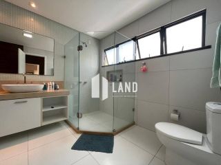 CASA DUPLEX EM CONDOMÍNIO FECHADO (JARDINS IBIZA) COM 4 QUARTOS, ESCRITÓRIO, DECK, PISCINA PRIVATIVA, 4 VAGAS, CONDOMÍNIO C/ LAZER COMPLETO, DEPENDÊNCIA C/ BANHEIRO, 257M2 - EUSÉBIO/CE